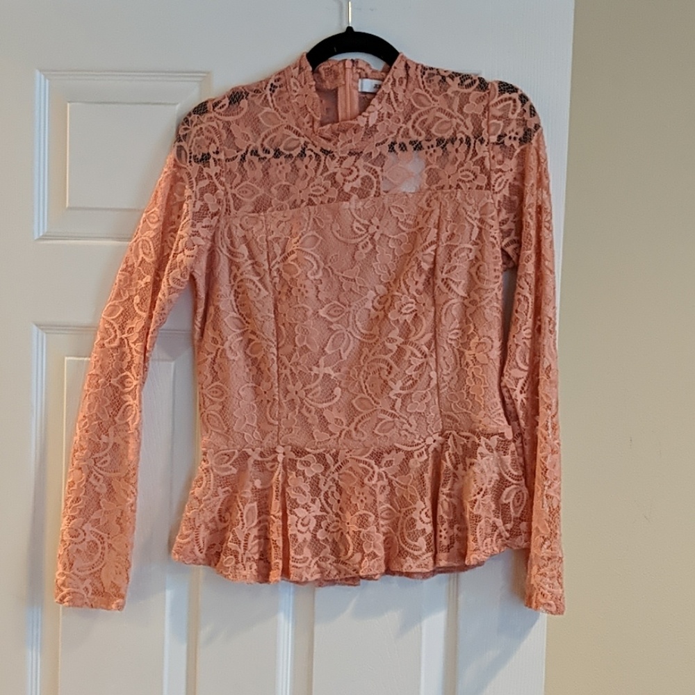JustFab pink nude lace skirtwaist shirt